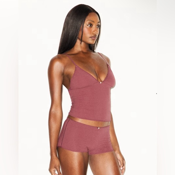 NWT Skims Fits Everybody Picot Cami and Boy Short Set in Beet - Picture 2 of 3
